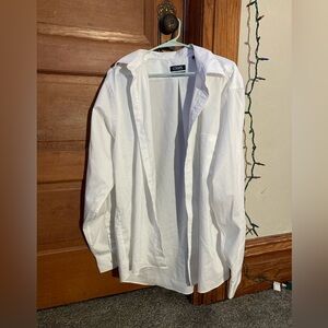 chaps men’s white dress shirt!! Size: 171/2….36/37….. XL!!💕💕💕
